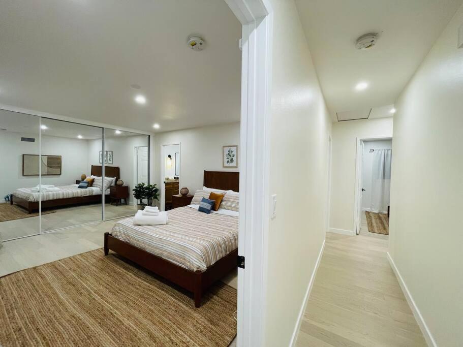 Bright, Stylish 4bd Modern House With Private Pool Vakantiehuis *